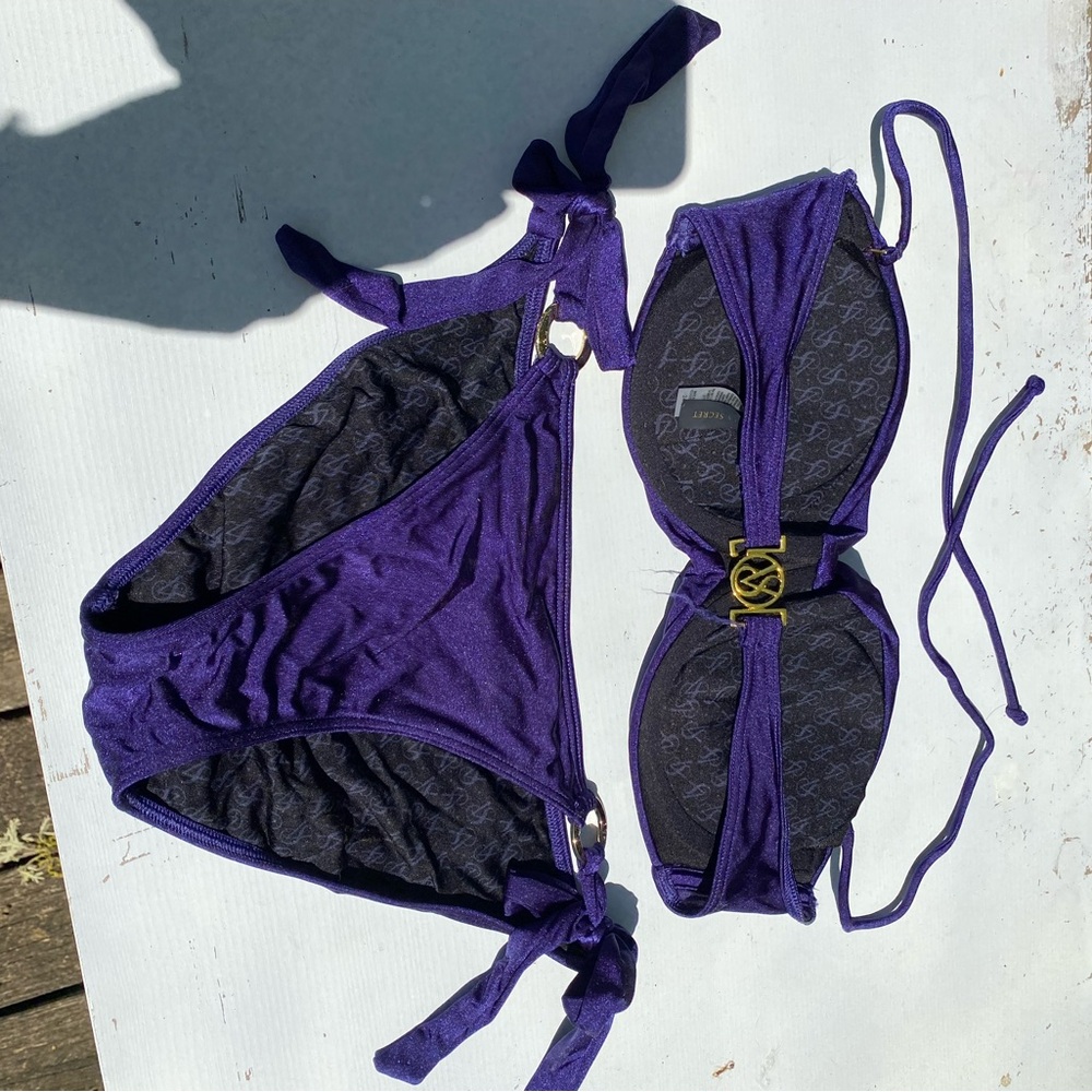 Victorias Secret Twist top bikini. All reasonable offers considered